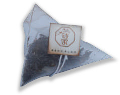 Automatische Theezakje van de het Voedsel Verpakkende Machine 10g van de piramide het Nylon Filter met Koordmarkering