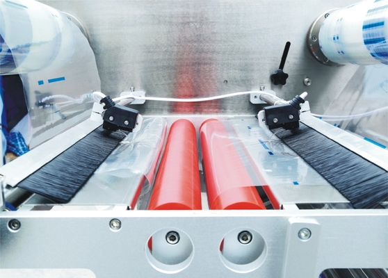 Automatische Vergeldende Horizontale Verpakkingsmachine met het Apparaat van de Filmomschakeling